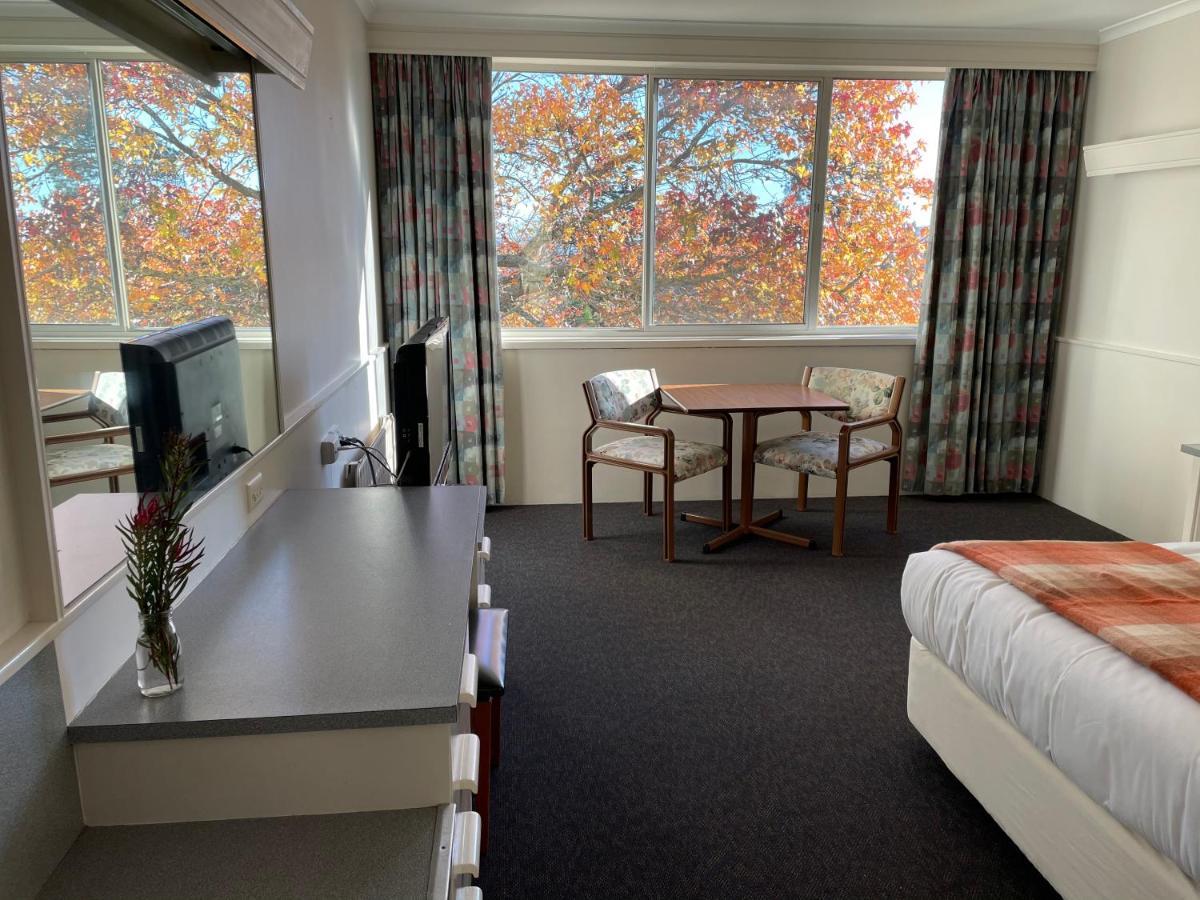 לונסטון Parklane Motel מראה חיצוני תמונה