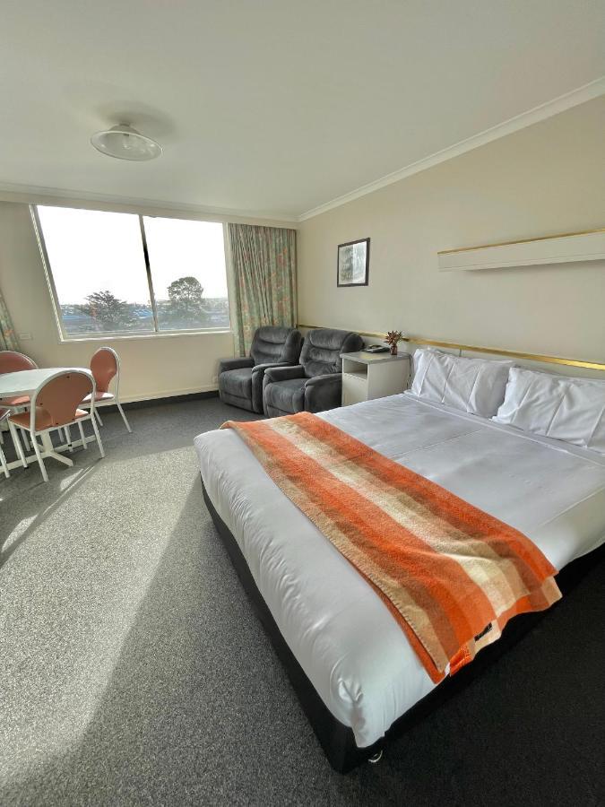 לונסטון Parklane Motel מראה חיצוני תמונה