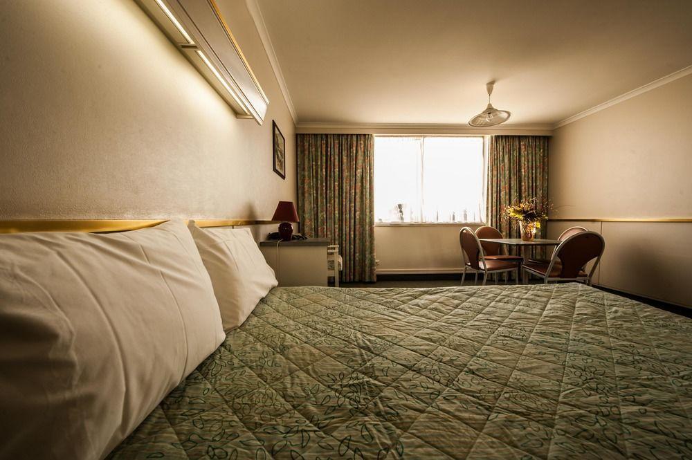 לונסטון Parklane Motel מראה חיצוני תמונה