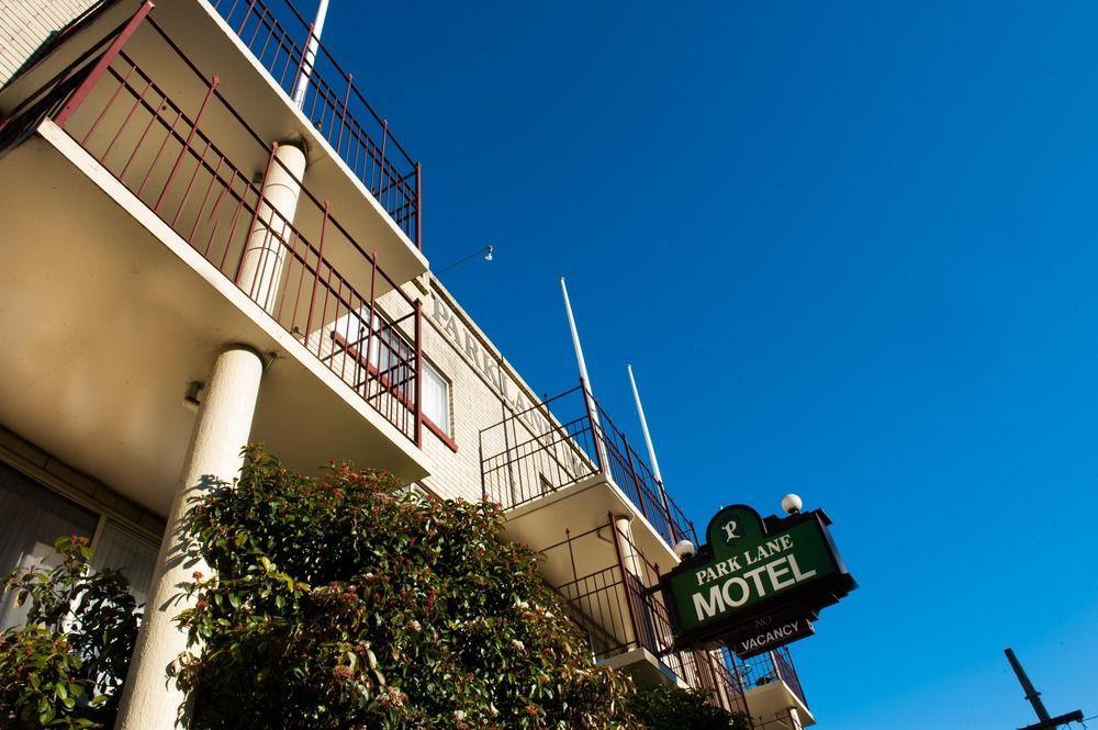 לונסטון Parklane Motel מראה חיצוני תמונה